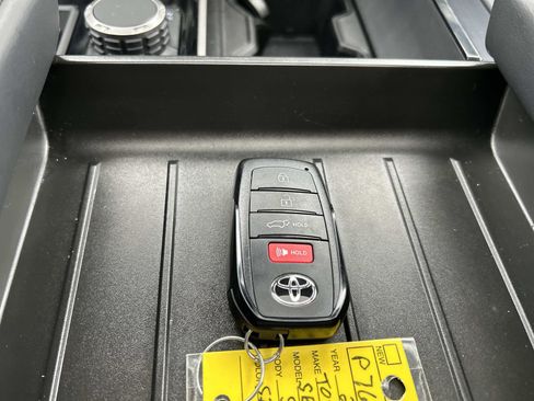 Used 2026 Toyota Sequoia Platinum image 35