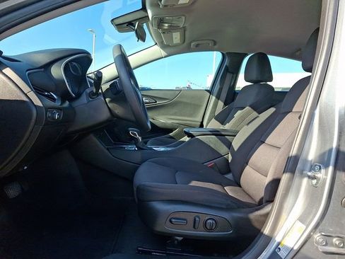 Used 2024 Chevrolet Malibu LT FWD image 13
