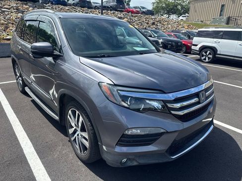 Used 2016 Honda Pilot Touring image 2