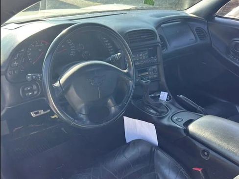 Used 1999 Chevrolet Corvette Coupe w/ Roof Pkg image 9