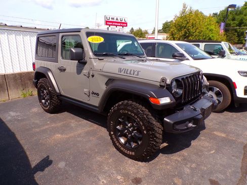 Used 2021 Jeep Wrangler Sport AWD/4WD image 4