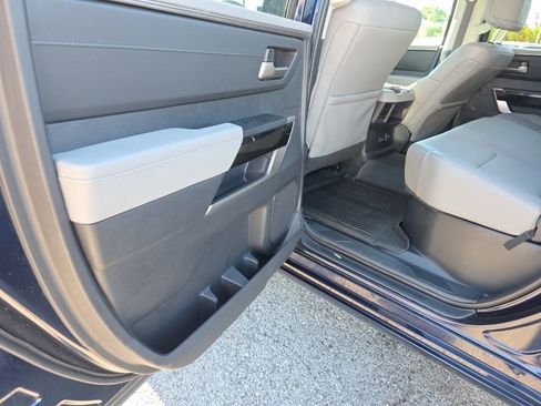 Used 2023 Toyota Tundra Limited AWD/4WD image 11