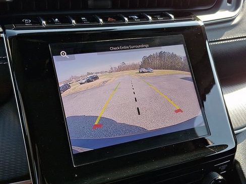 Used 2023 Jeep Grand Cherokee L Laredo RWD image 19