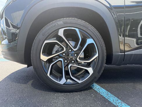 New 2025 Chevrolet Trax RS w/ Driver Confidence Package FWD image 20