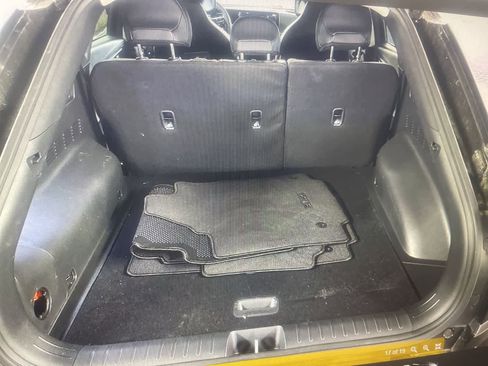 Used 2025 Kia EV6 Wind RWD image 16