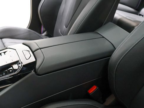 Used 2025 BMW M5 Touring image 47