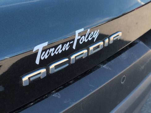 Used 2022 GMC Acadia AT4 image 31