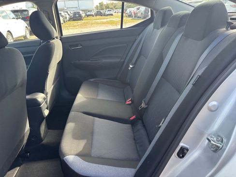 Used 2025 Nissan Versa SV image 25