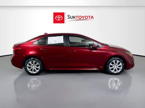 Used 2024 Toyota Corolla LE FWD image 2