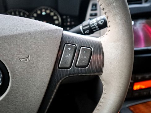 Used 2005 Cadillac XLR image 20