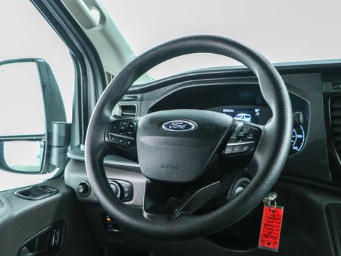 Used 2025 Ford Transit 350 XLT RWD image 12
