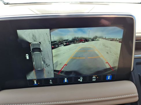 Used 2024 Chevrolet Tahoe Premier image 19