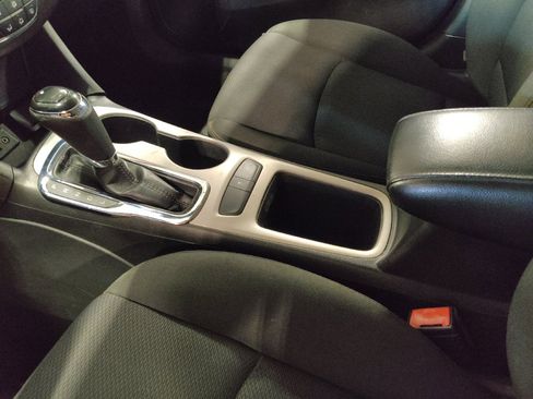 Used 2016 Chevrolet Cruze LS FWD image 26