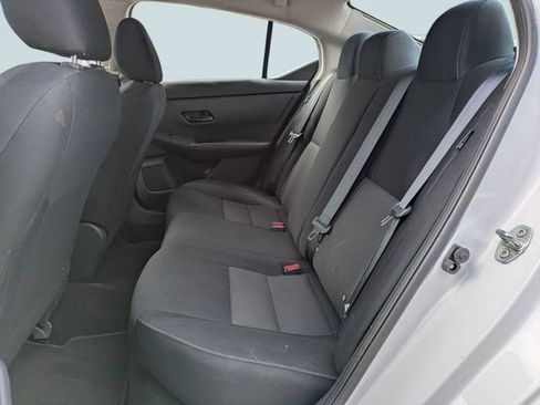 Used 2024 Nissan Sentra SV FWD image 13