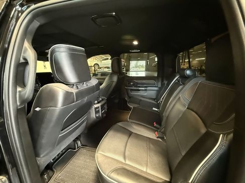 Used 2025 RAM 3500 Limited AWD/4WD image 34