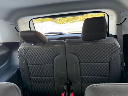 Used 2018 GMC Acadia SLE w/ Driver Alert Package I image 8