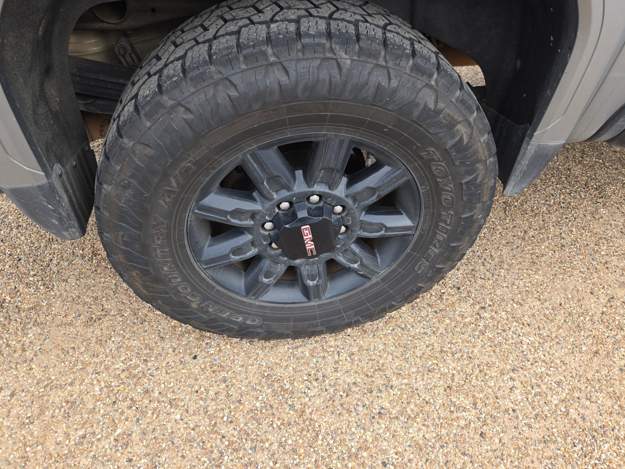 Used 2024 GMC Sierra 2500 AT4 w/ AT4 Premium Plus Package AWD/4WD image 11