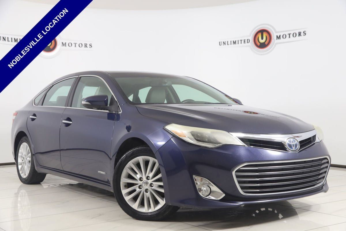 Used 2014 Toyota Avalon Limited w/ Technology Package FWD image 1