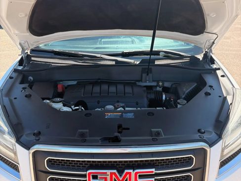 Used 2016 GMC Acadia SLT AWD/4WD image 38