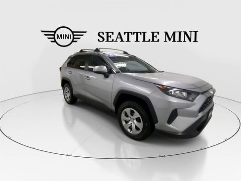 Used 2019 Toyota RAV4 LE w/ All Weather Liner Package AWD/4WD image 2