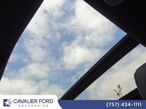 Certified 2022 Ford F150 Platinum w/ Equipment Group 701A High AWD/4WD image 7