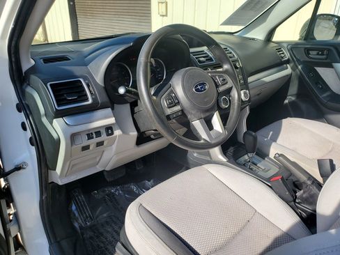 Used 2018 Subaru Forester 2.5i w/ Alloy Wheel Package AWD/4WD image 34