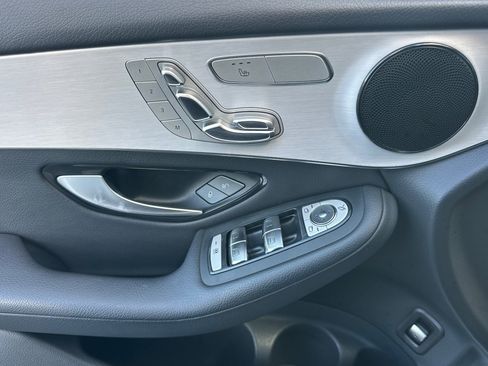 Certified 2022 Mercedes-Benz GLC 300 4MATIC image 11