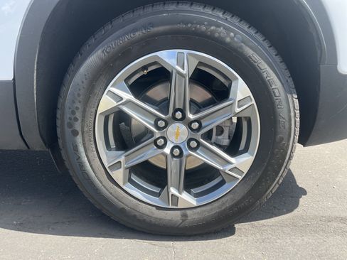 Used 2023 Chevrolet Blazer LT image 11