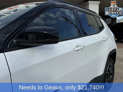 Used 2024 Jeep Compass Trailhawk image 8