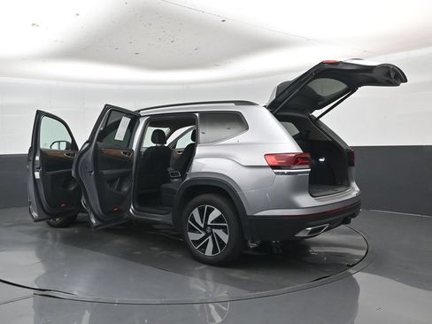 Used 2025 Volkswagen Atlas SE FWD image 57