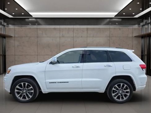 Used 2018 Jeep Grand Cherokee Overland AWD/4WD image 5