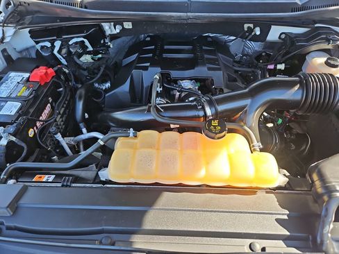 Used 2018 Ford F150 Lariat w/ Equipment Group 501A Mid AWD/4WD image 21