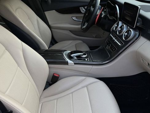 Used 2017 Mercedes-Benz C 300 4MATIC Sedan image 43
