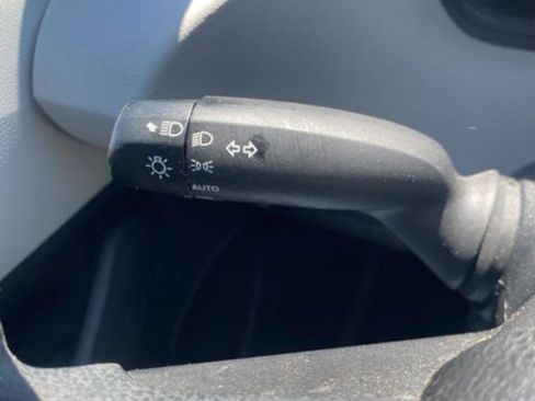 Used 2020 Toyota Corolla LE image 19