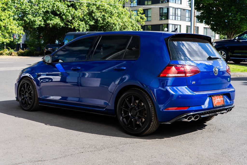 Used 2018 Volkswagen Golf R 4-Door AWD/4WD image 4