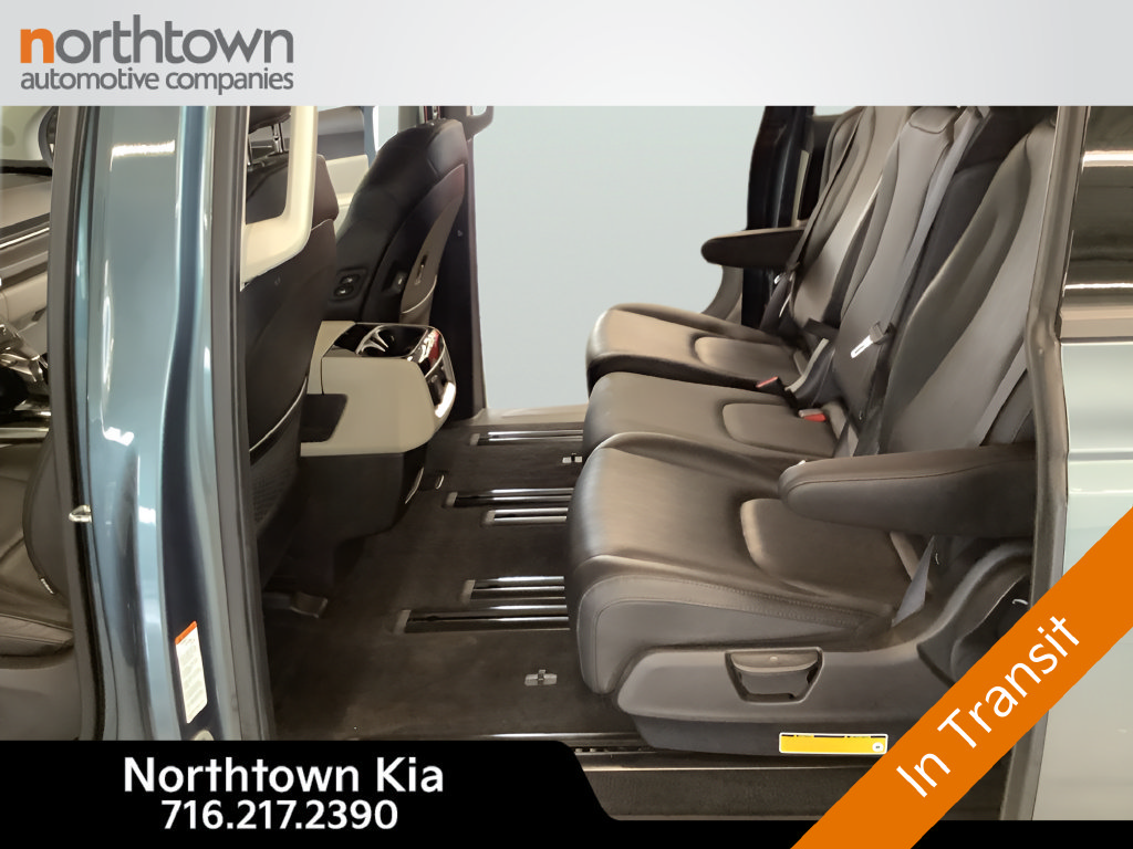 Certified 2023 Kia Carnival SX FWD image 20