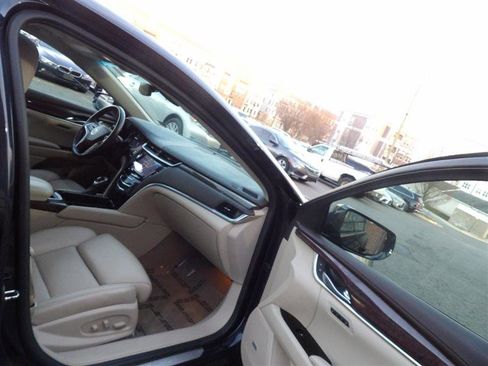 Used 2014 Cadillac XTS Luxury w/ Driver Awareness Package image 14