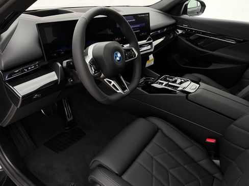 New 2027 BMW i5 xDrive40 w/ M Sport Package AWD/4WD image 9