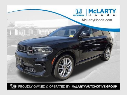 Used 2024 Dodge Durango GT RWD image 1