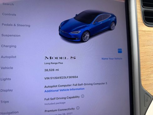 Used 2020 Tesla Model S Long Range Plus image 22