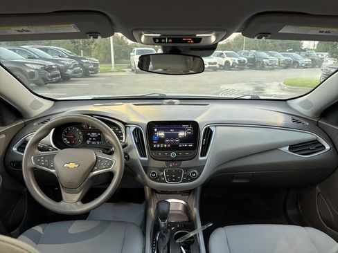 Used 2024 Chevrolet Malibu LT FWD image 16
