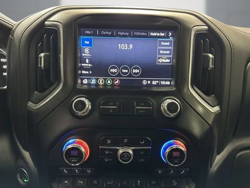 Used 2021 GMC Sierra 1500 AT4 w/ AT4 Premium Package AWD/4WD image 19
