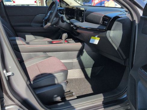 New 2026 Nissan Kicks SR w/ Cold Weather Package AWD/4WD image 19