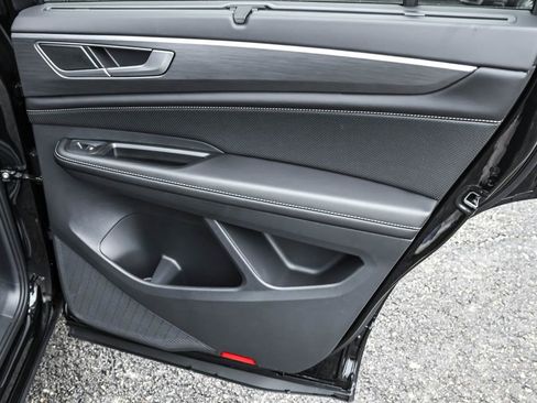 New 2026 Volkswagen Atlas Cross Sport SE image 36