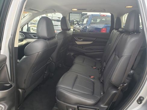 Used 2022 Subaru Ascent Limited w/ Popular Package #4 image 19