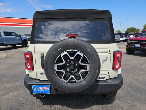 New 2026 Ford Bronco Outer Banks AWD/4WD image 10