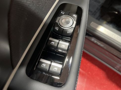 Used 2025 Lincoln Nautilus Reserve image 25