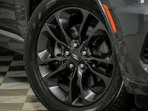Used 2023 Dodge Durango GT AWD/4WD image 3