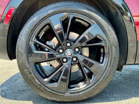 Used 2022 Buick Envision Essence w/ Technology Package II FWD image 23