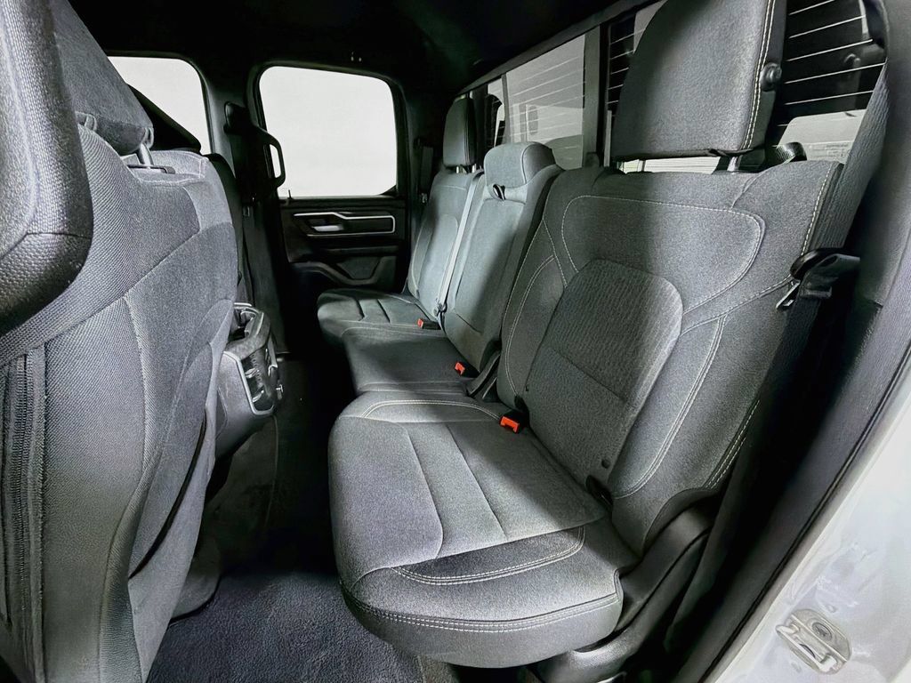 Used 2019 RAM 1500 Big Horn AWD/4WD image 18